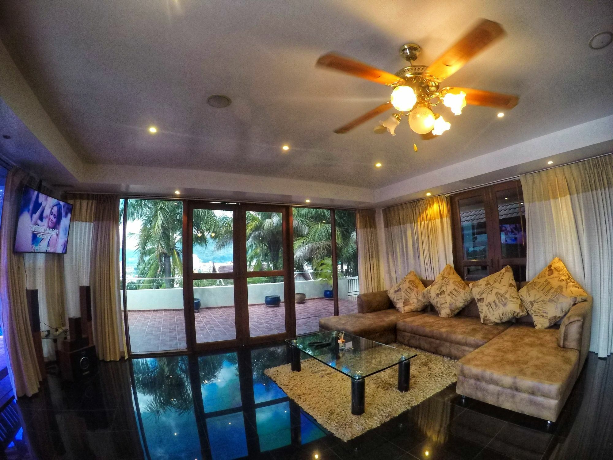 Happy Holidays Luxury Pool Villa Patong Luaran gambar